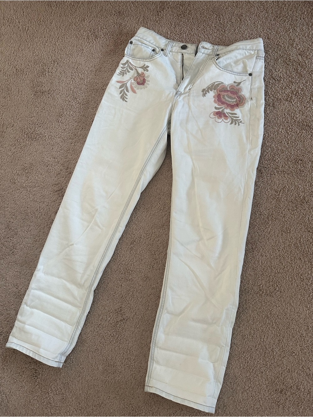 tokyo Darling White Straight-Leg Jeans with Pink Floral Embroidery